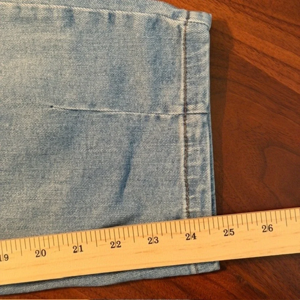 Fashion Nova Women Light Wash Pleated High Rise Mom Jeans Tapered Size‎ 13